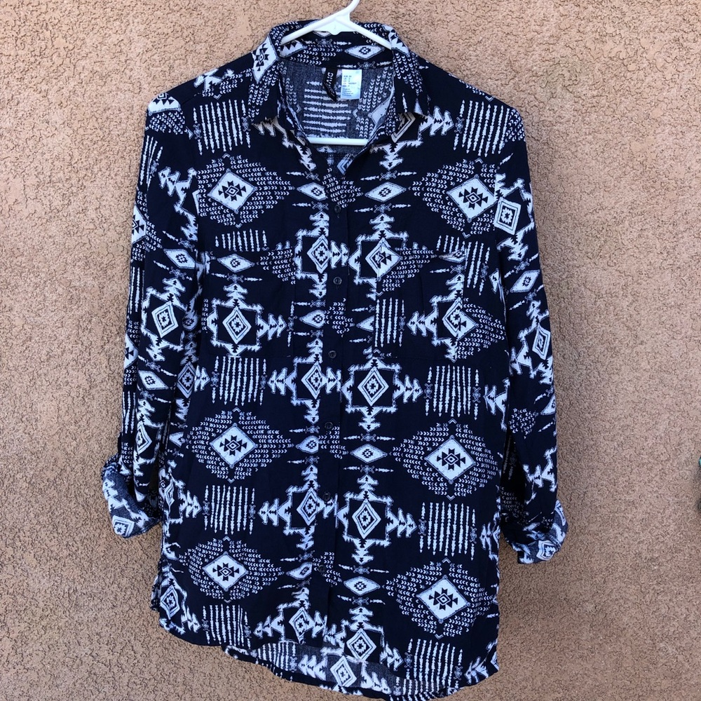 Patterned Button-up - Picture 2 of 2